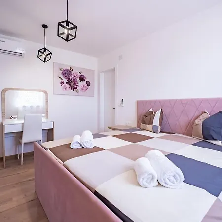 Silvia Krk By Istriaselect Villa *