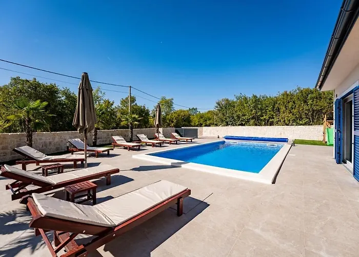 Silvia Krk By Istriaselect 빌라 *